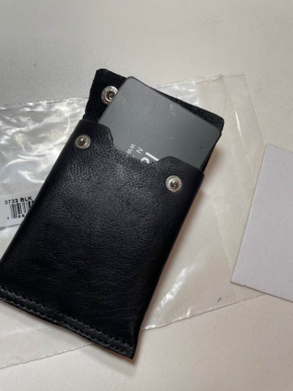 Latico Leathers Card Holder Black NEW - Picture 3 of 3